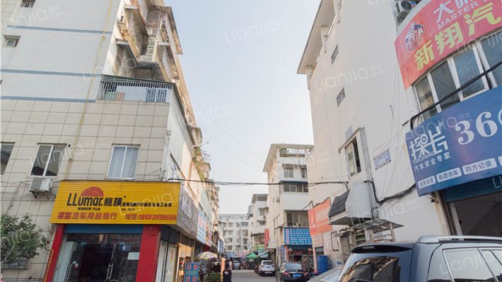 桂林金地球汽车农机配件大市场外景图