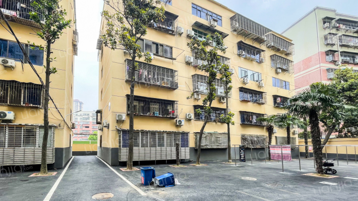 天使村家属区外景图