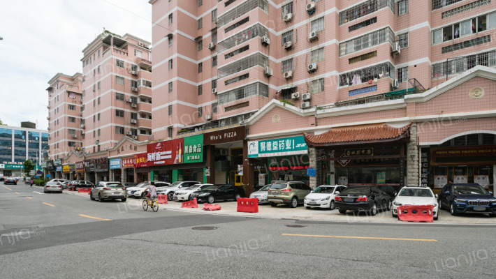 宝成花园外景图