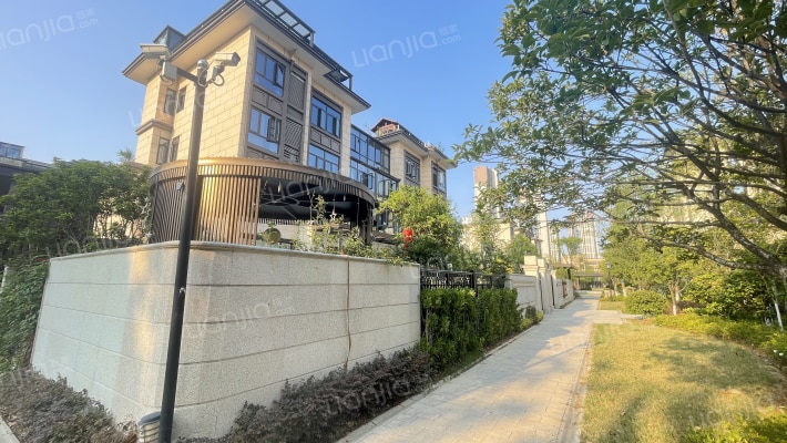 骧龙国际沁园外景图