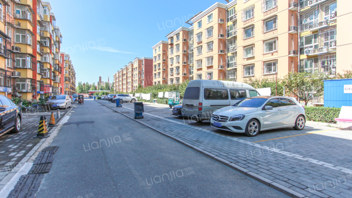 羊各庄新村外景图