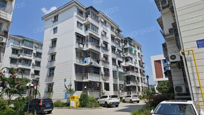 移民小区外景图