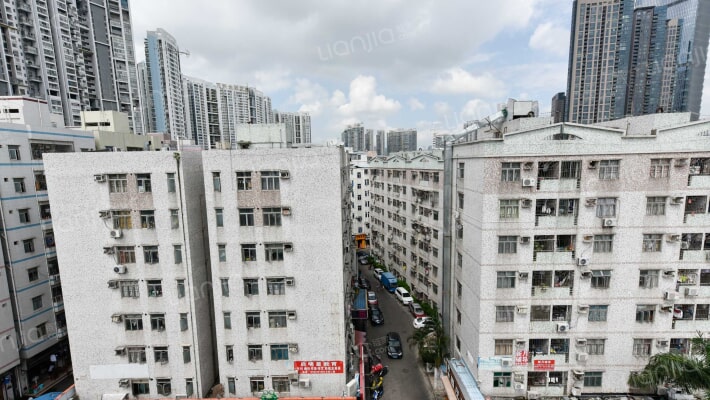 七坊公司楼外景图