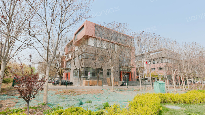 海泰创新基地外景图