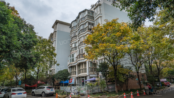 郑州清华园外景图