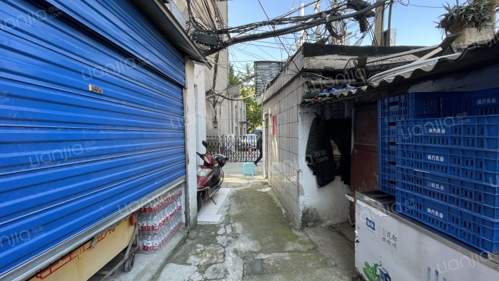 遵义路49号外景图