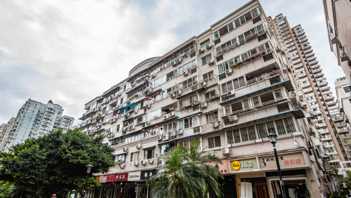 荣星大厦外景图