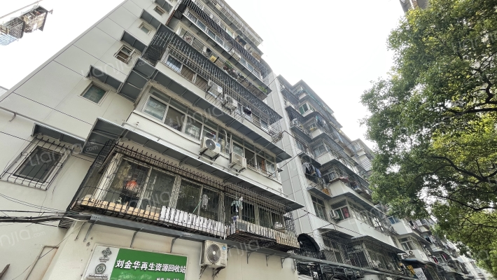 粮道街225号外景图