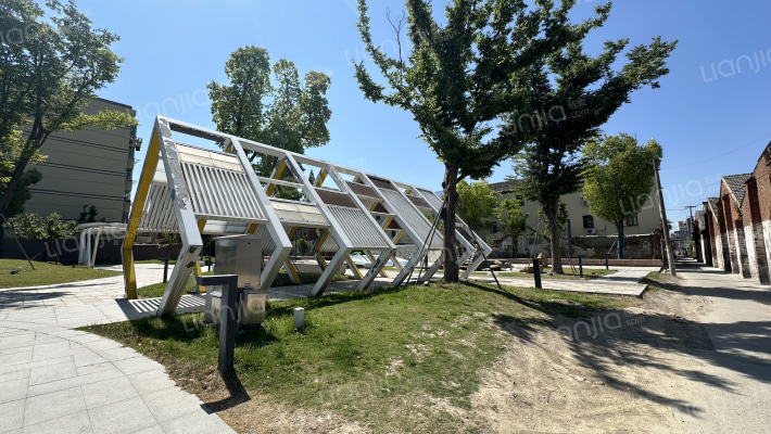 水利运输队宿舍外景图