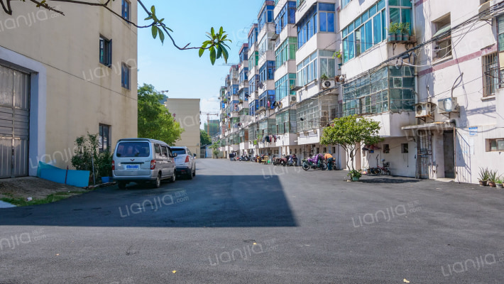 青山湖北大道外景图