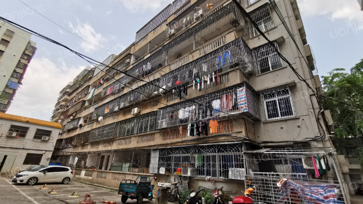 工业局宿舍外景图