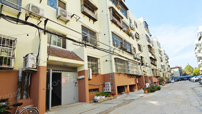 南湖东临小区外景图