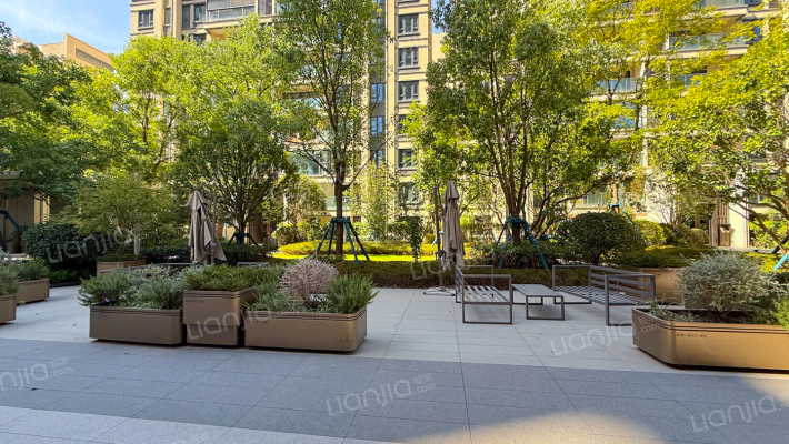 龙湖嘉天下观园外景图