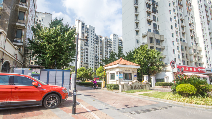 高迪晶城外景图