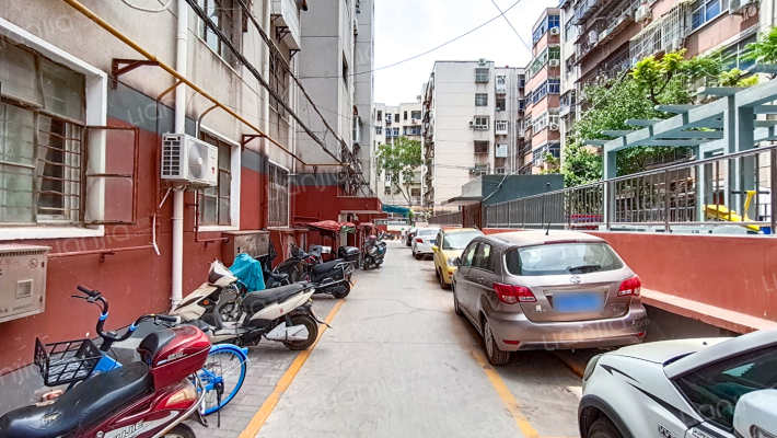 南关街60号院外景图