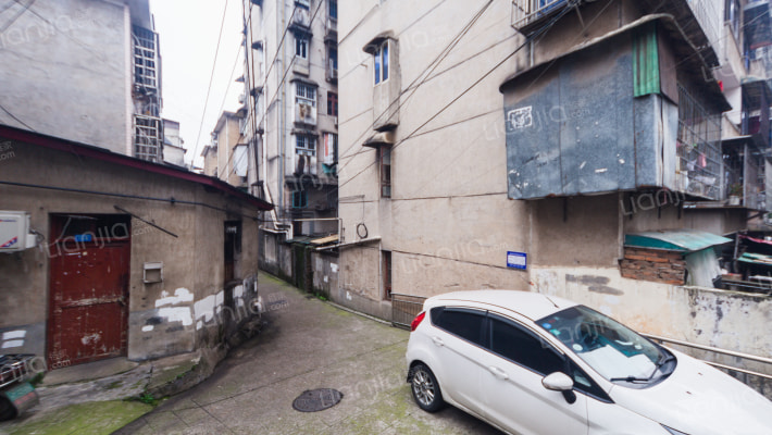 湖绸宿舍外景图