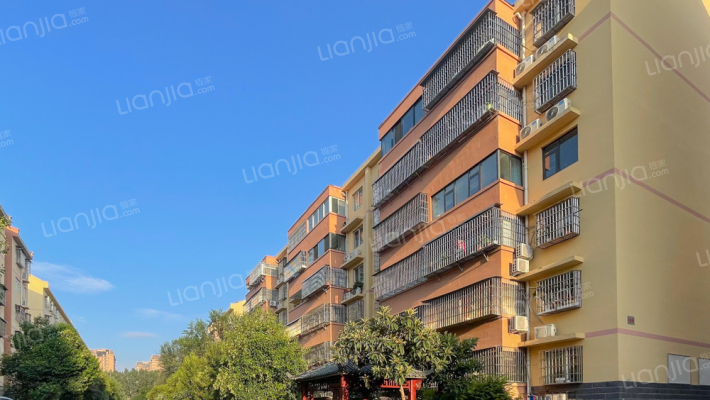 梨花园小区外景图