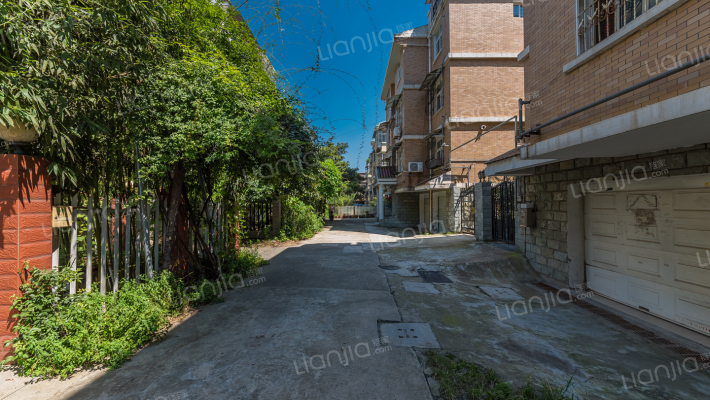 一栋洋房名居园外景图