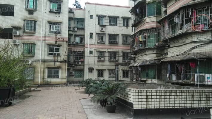 崇文路小区外景图