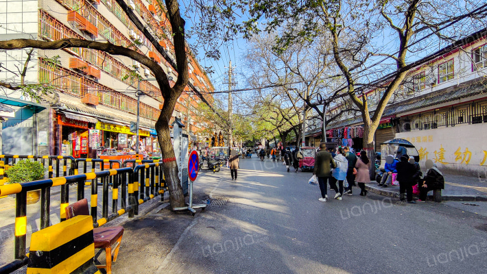 第二十五中学家属院外景图