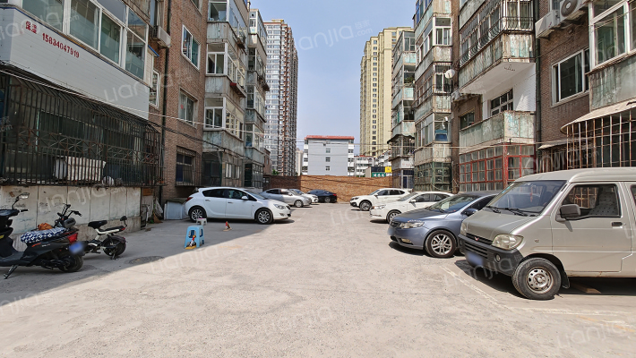 原酿造厂宿舍外景图