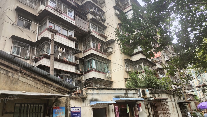 粮食车队宿舍外景图