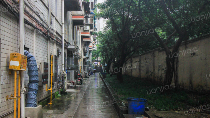 平伟圣园外景图