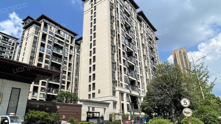 乐富强名仕悦府外景图