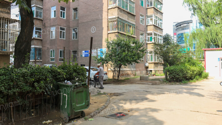 25公司小区外景图