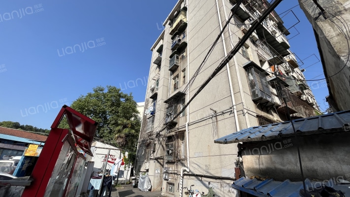 洪山外贸宿舍外景图