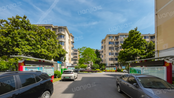 月湖花园外景图