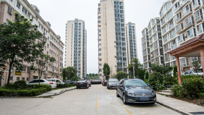 昆仑山庄南区外景图