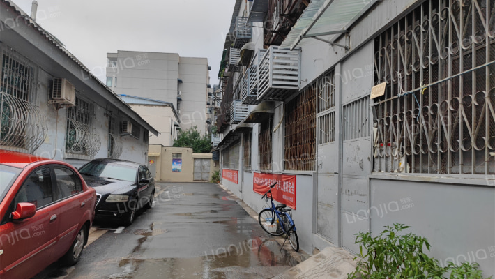 沉淀池省一监家属院外景图