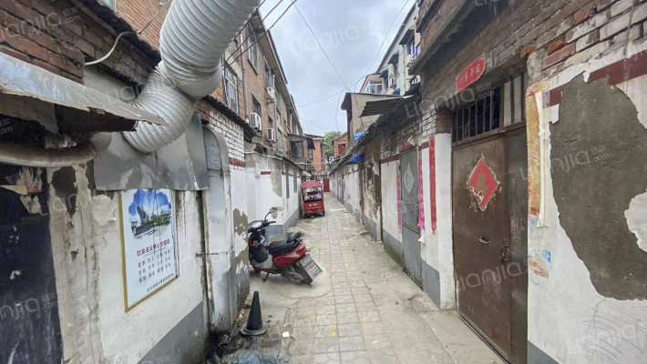 劳动东巷2号外景图