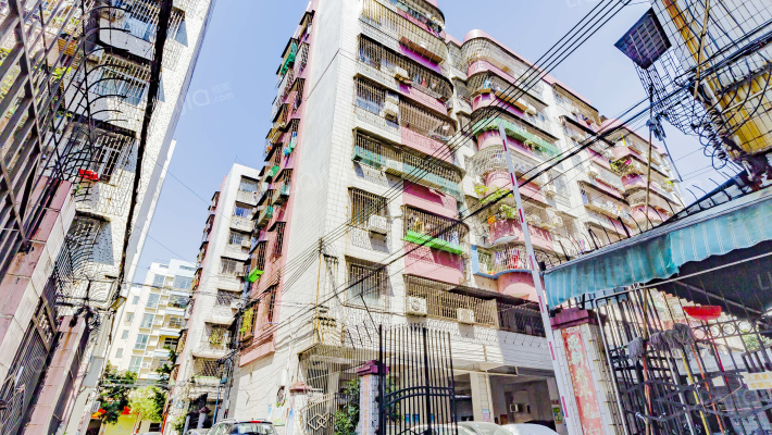 西湖小区外景图