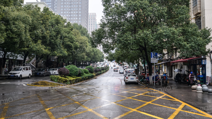 市二十二中学外景图