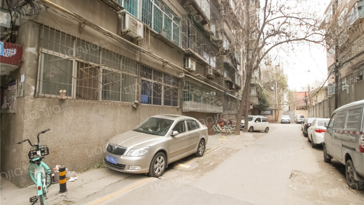 军民共建楼外景图