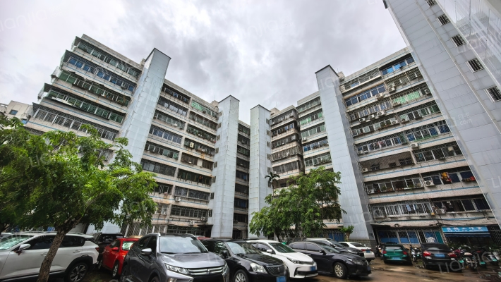 南宝小汽车修理厂宿舍外景图