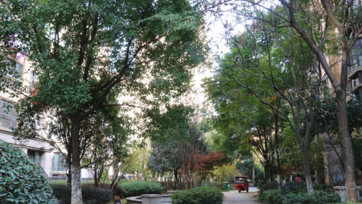 山水间花园外景图