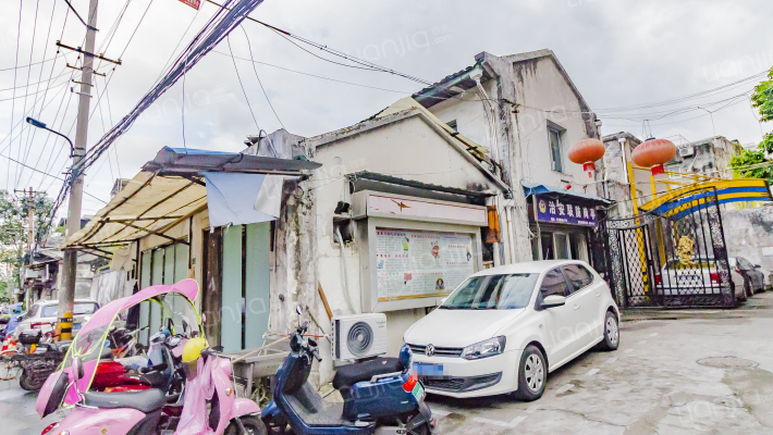 三官殿巷外景图