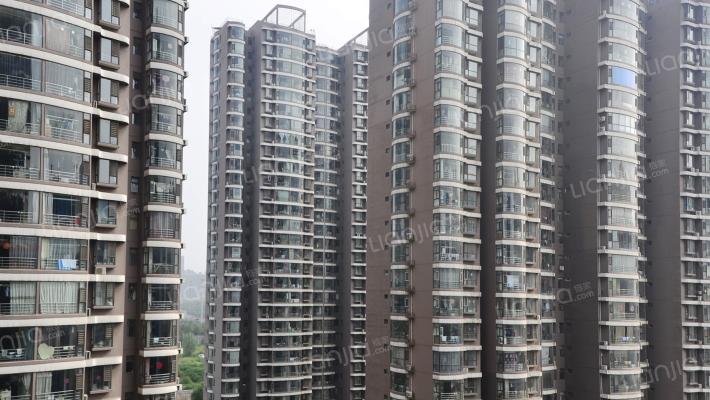 琳龙苑小区外景图