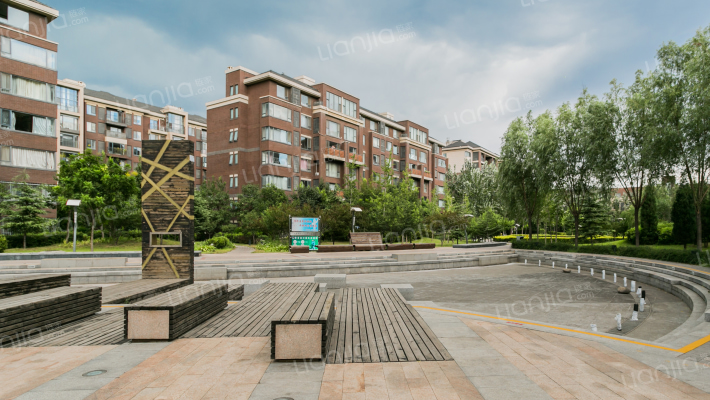 领秀慧谷C区外景图