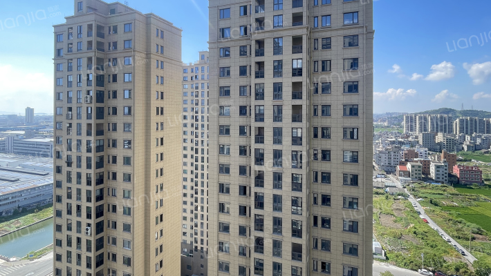 海景花园外景图