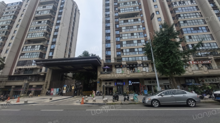 龙湖源著东区外景图