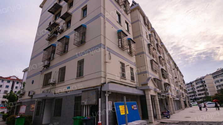 新华新村外景图