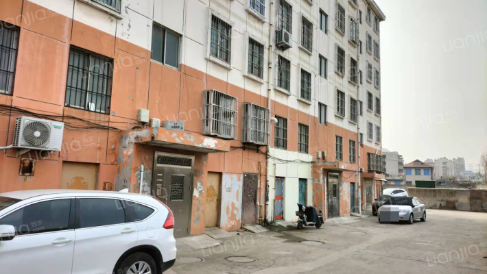 鸿圆小区外景图