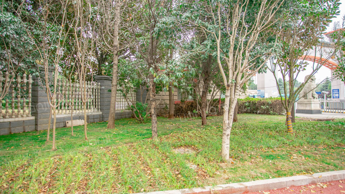 长益高速宿舍外景图