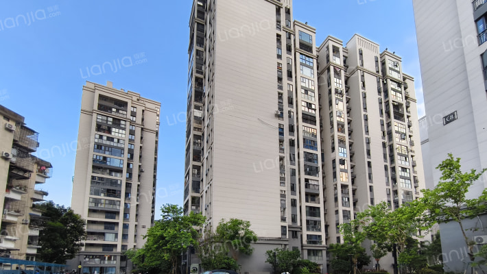 保利天悦颐海花园外景图