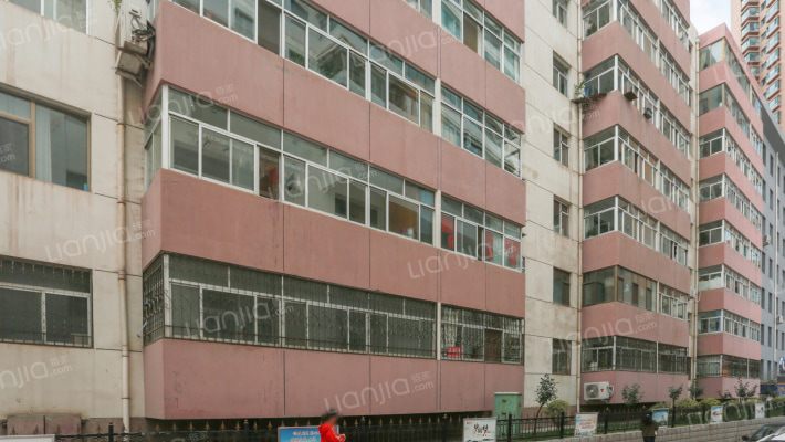 力行新村小区外景图