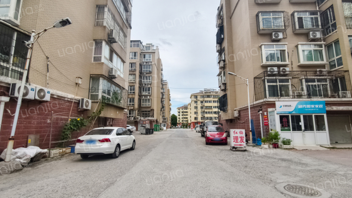 殷陈小区外景图